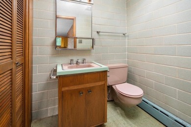 Step into a true time capsule of style-this one-of-a-kind 3 bed - photo 28