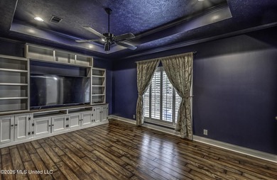 Welcome home to 8 Lakeview Drive in Raymond! Situated on a one - photo 29