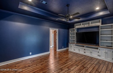 Welcome home to 8 Lakeview Drive in Raymond! Situated on a one - photo 31