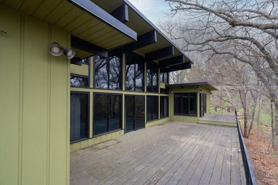 Step into a true time capsule of style-this one-of-a-kind 3 bed - photo 35