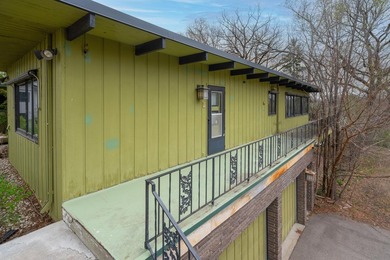 Step into a true time capsule of style-this one-of-a-kind 3 bed - photo 38