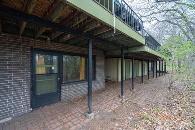 Step into a true time capsule of style-this one-of-a-kind 3 bed - photo 43