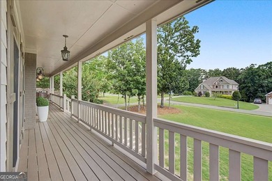 Welcome home to this spacious 5 bedroom, 4.5 bathroom residence - photo 45