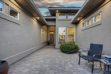 Experience the pinnacle of Idaho luxury in the prestigious Club - photo 9