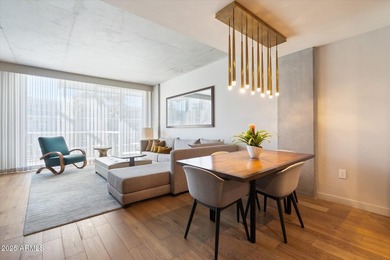 Located in Paradise Valley, freshly remodeled and newly - photo 3