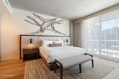 Located in Paradise Valley, freshly remodeled and newly - photo 8