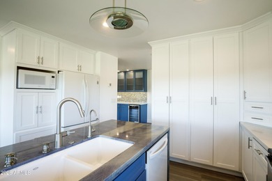 PREMIUM GOLF COURSE LOT! Stunning remodeled single-level home on - photo 16