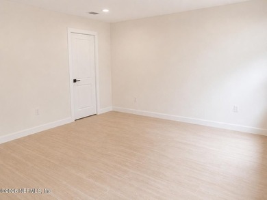 Welcome to this new construction home ready to be completed upon - photo 21