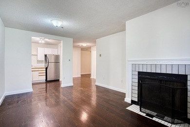 Calling first time buyers and investorse check out this ground - photo 22
