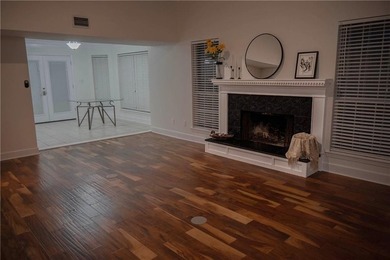 Welcome to this immaculate, move-in ready home in Lake Forest! - photo 3
