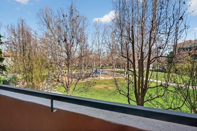 PRICED TO SELL! Stylishly updated home in the gated Midtown - photo 23