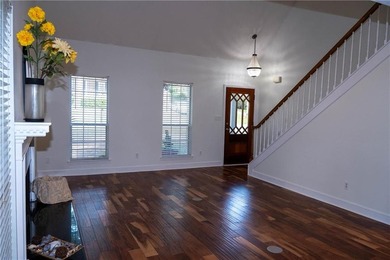 Welcome to this immaculate, move-in ready home in Lake Forest! - photo 5