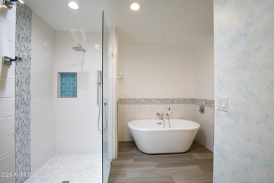PREMIUM GOLF COURSE LOT! Stunning remodeled single-level home on - photo 26