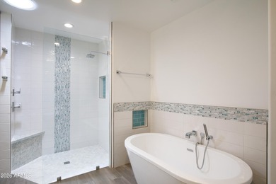 PREMIUM GOLF COURSE LOT! Stunning remodeled single-level home on - photo 27