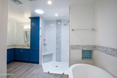 PREMIUM GOLF COURSE LOT! Stunning remodeled single-level home on - photo 29
