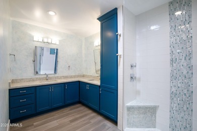 PREMIUM GOLF COURSE LOT! Stunning remodeled single-level home on - photo 30