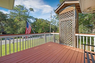 Just a short walk from the sand, this classic Edisto Beach home - photo 35