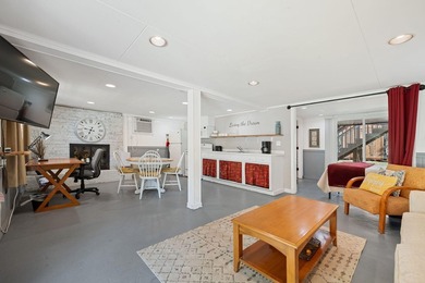 Just a short walk from the sand, this classic Edisto Beach home - photo 37