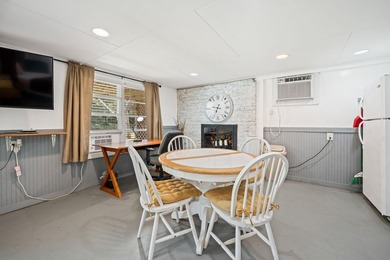 Just a short walk from the sand, this classic Edisto Beach home - photo 44