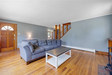 Welcome home to this spacious and well cared for property - photo 7
