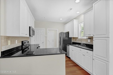 This country home offers the peace of mind today's buyers are - photo 10