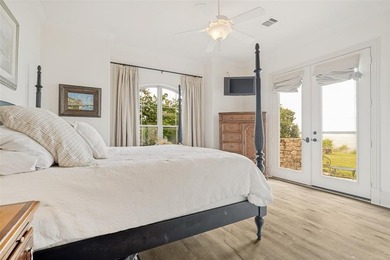 Walk into panoramic views of Lake Whitney, known as one of - photo 11