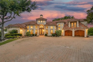 Walk into panoramic views of Lake Whitney, known as one of - photo 19