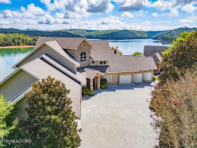Spectacular lakefront living with all the room inside and out - - photo 2