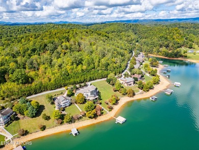 Spectacular lakefront living with all the room inside and out - - photo 6