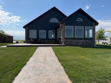 Impeccably maintained home with 125 feet of frontage on Blue Dog - photo 3
