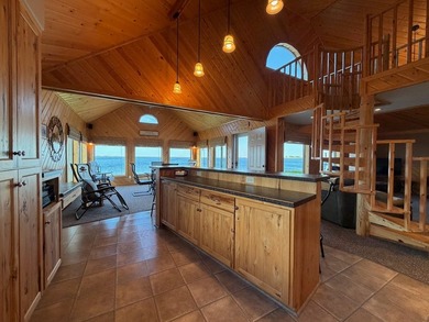Impeccably maintained home with 125 feet of frontage on Blue Dog - photo 8