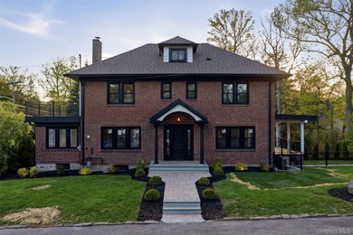 Welcome to Glenwood Lake!! This exceptional, fully renovated - photo 2