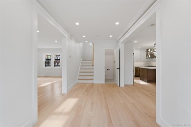 Welcome to Glenwood Lake!! This exceptional, fully renovated - photo 3