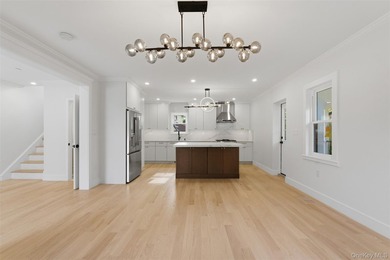 Welcome to Glenwood Lake!! This exceptional, fully renovated - photo 5