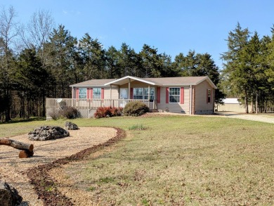 Lake Home Sale Pending in Kissee Mills, Missouri