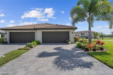 Welcome to the one that sets the standard - a standout villa - photo 30