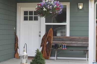 Strait Juan de Fuca  Home Active Under Contract in Port Angeles Washington