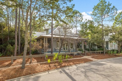 Beautifully maintained 4-bedroom, 4.5-bath home on an oversized - photo 2
