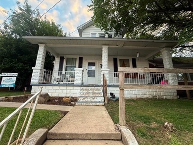 Welcome to 1017 11th Street in Tell City. This charming newly - photo 1