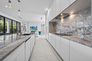 Immerse yourself in modern luxury in this stunning waterfront - photo 14