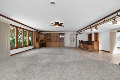 This three-bedroom, two-bath, 2,248-square-foot year-round home - photo 17