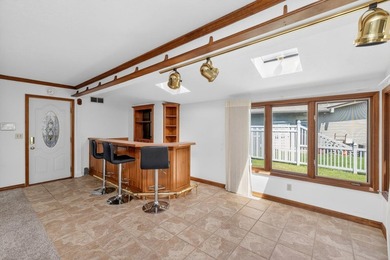 This three-bedroom, two-bath, 2,248-square-foot year-round home - photo 19
