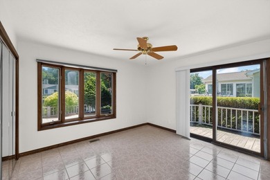 This three-bedroom, two-bath, 2,248-square-foot year-round home - photo 21