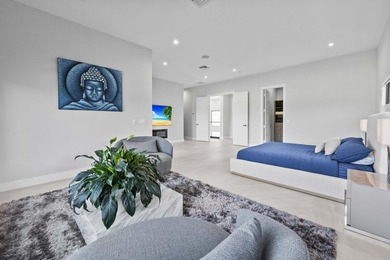 Immerse yourself in modern luxury in this stunning waterfront - photo 21