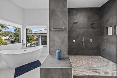 Immerse yourself in modern luxury in this stunning waterfront - photo 28