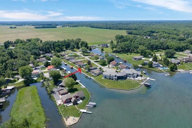 This three-bedroom, two-bath, 2,248-square-foot year-round home - photo 30