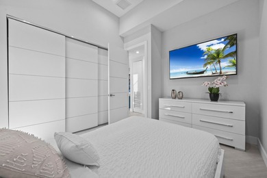 Immerse yourself in modern luxury in this stunning waterfront - photo 31