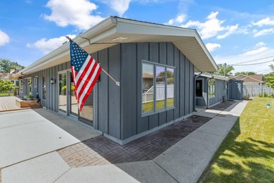 This three-bedroom, two-bath, 2,248-square-foot year-round home - photo 35