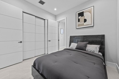 Immerse yourself in modern luxury in this stunning waterfront - photo 35
