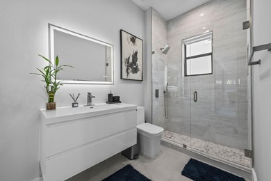 Immerse yourself in modern luxury in this stunning waterfront - photo 36